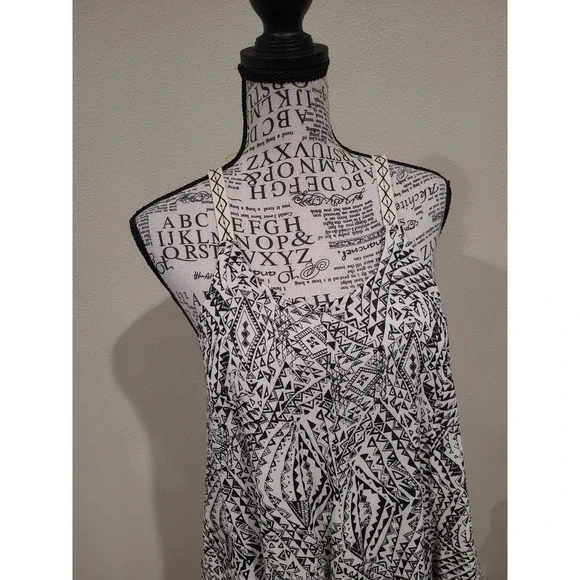 QED London abstract black white.strappy flowy dress festival boho Women SZ M - Picture 2 of 12